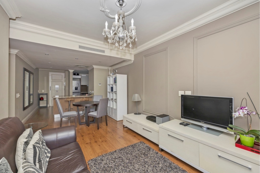 To Let 1 Bedroom Property for Rent in Green Point Western Cape
